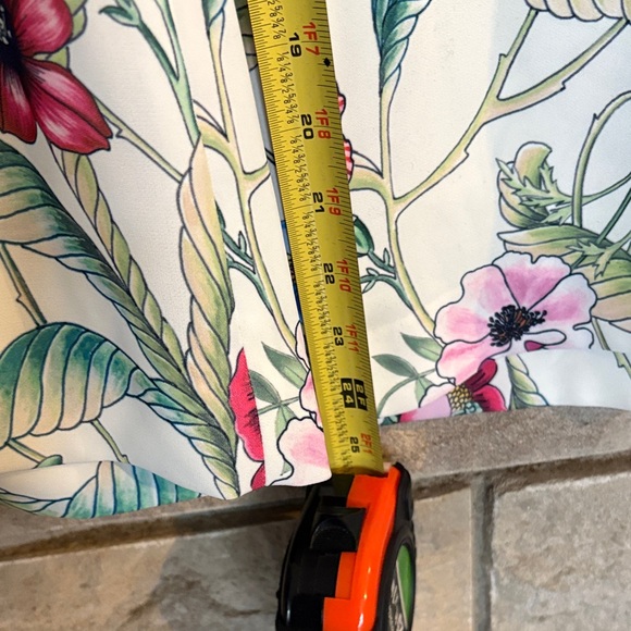 Ann Taylor Wide Leg Floral Pants - Picture 10 of 11